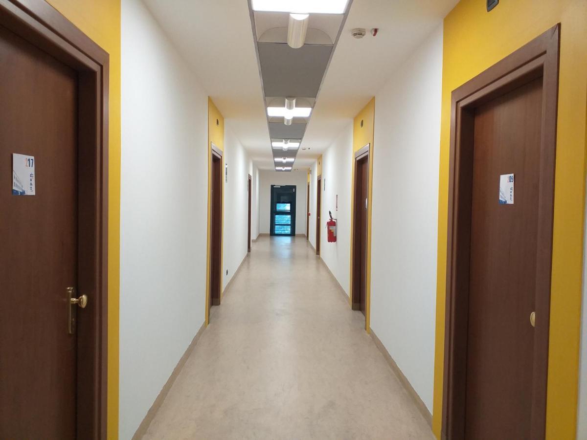 Hostel Open011 Turyn Zewnętrze zdjęcie